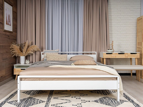 Белая кровать Alma - Кровать из массива в минималистичном исполнении